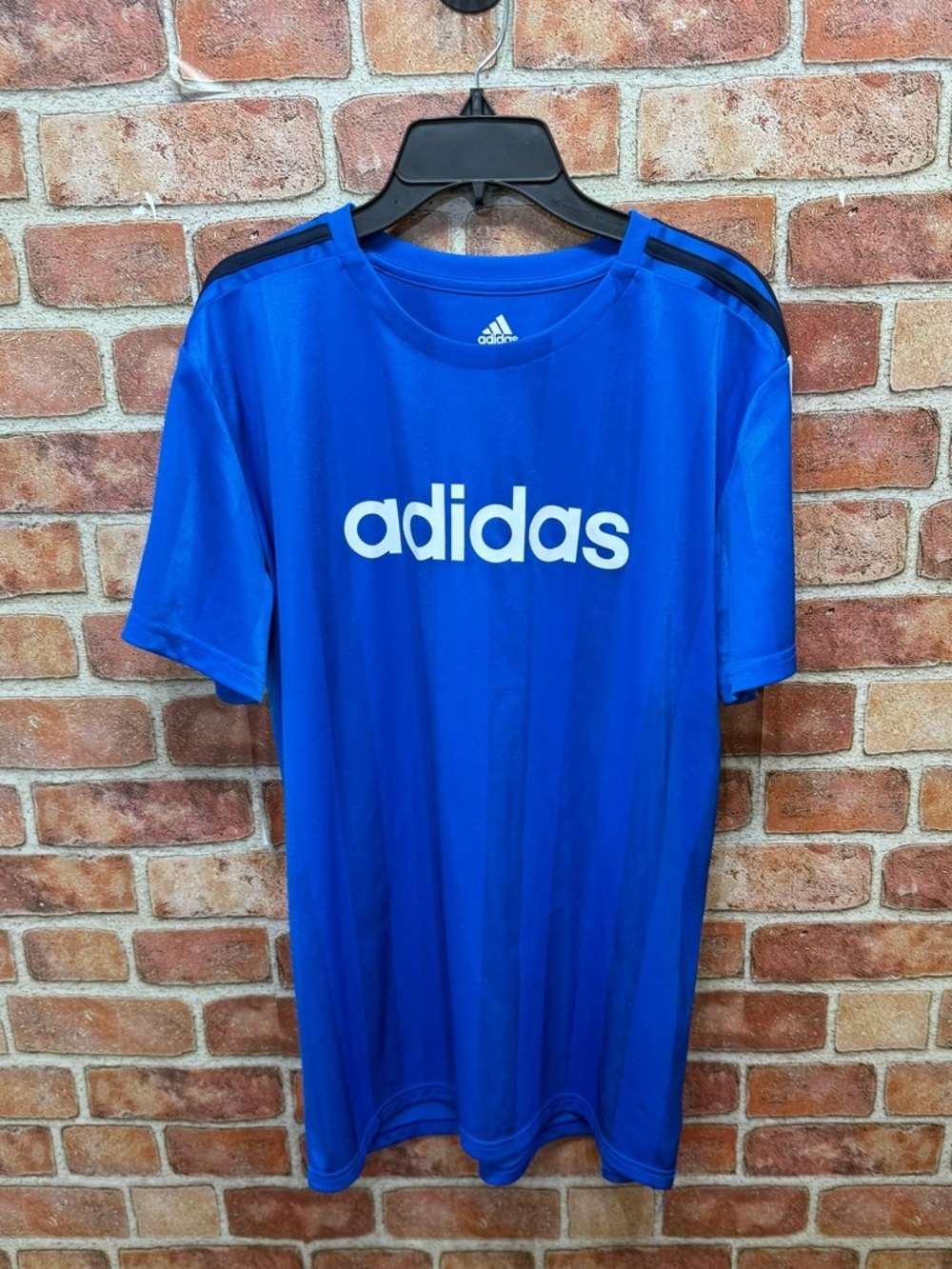 adidas T-shirt Essentials Linear Logo Royal Blue Short-Sleeve w/white stripe arm